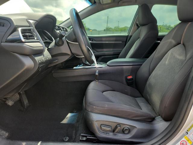  TOYOTA CAMRY 2018 Серебристый