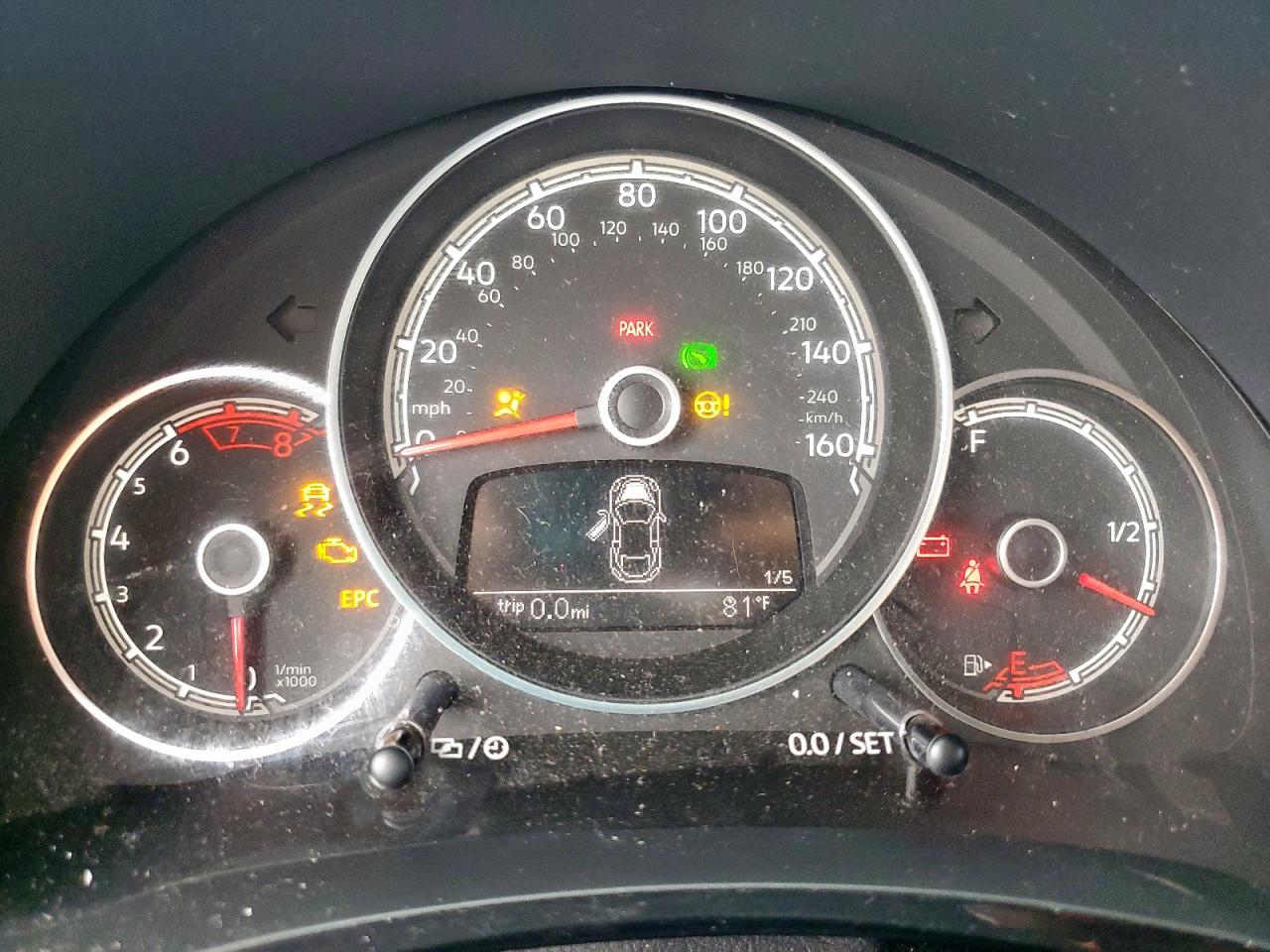 2018 Volkswagen Beetle S VIN: 3VWFD7AT6JM704859 Lot: 59862545