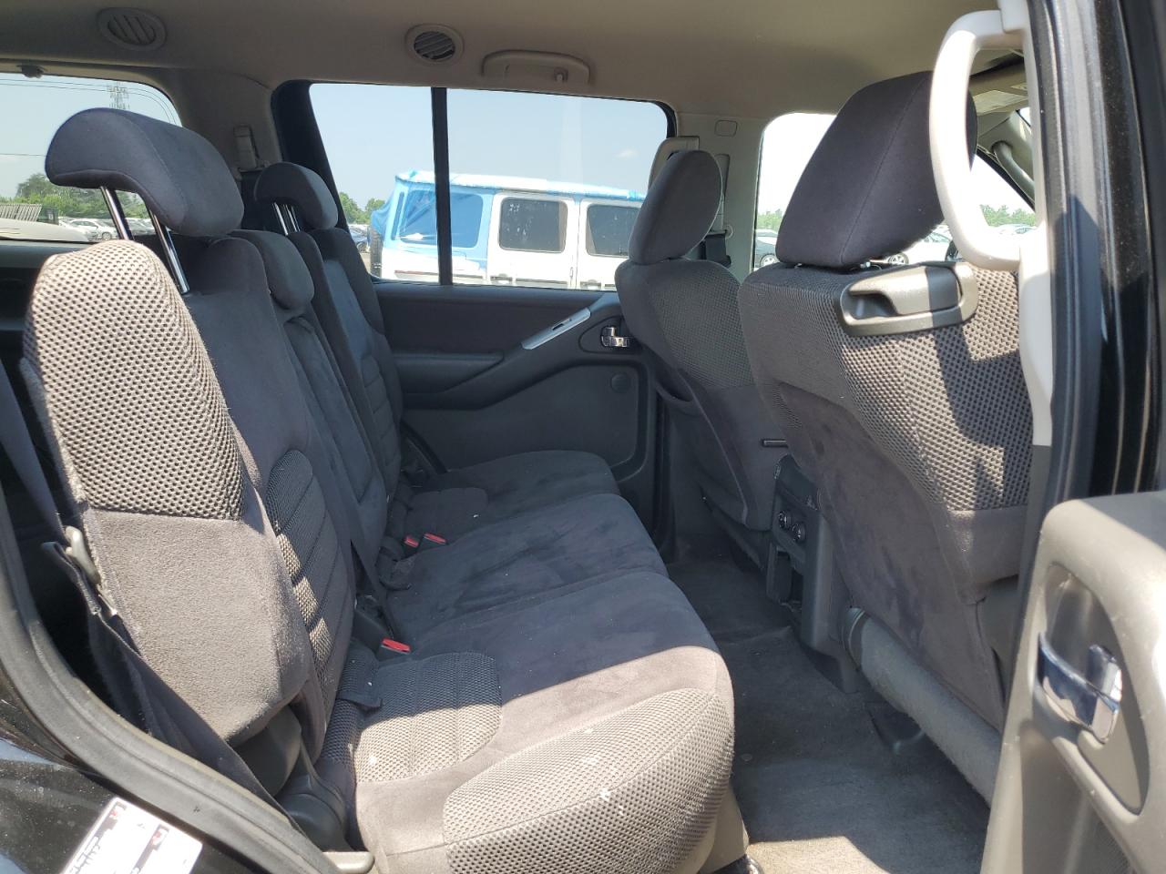 2010 Nissan Pathfinder S VIN: 5N1AR1NB1AC622242 Lot: 62639055
