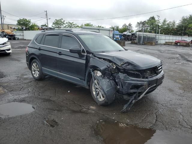  VOLKSWAGEN TIGUAN 2018 Чорний