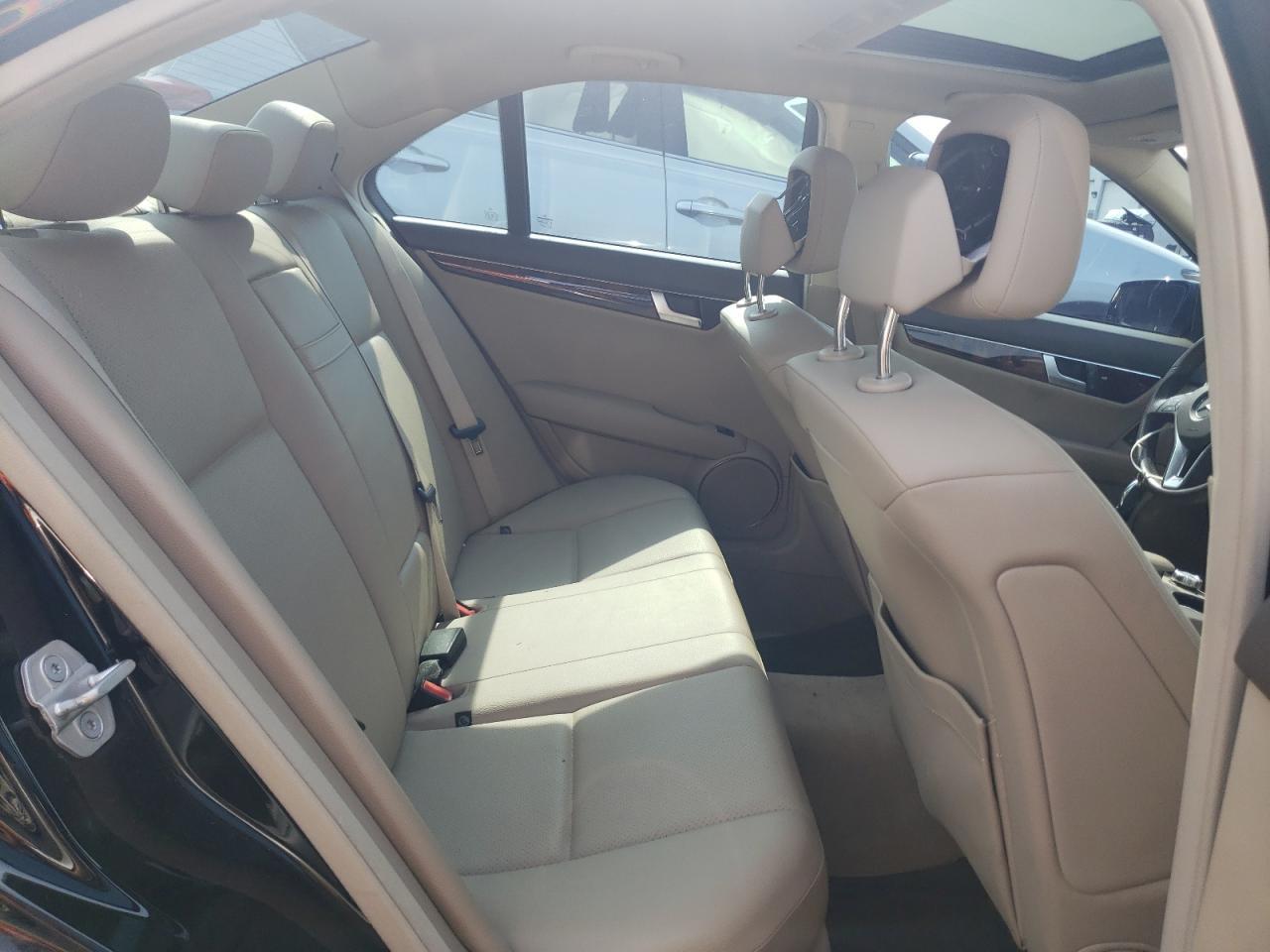 2013 Mercedes-Benz C 300 4Matic VIN: WDDGF8AB9DR275126 Lot: 60224455