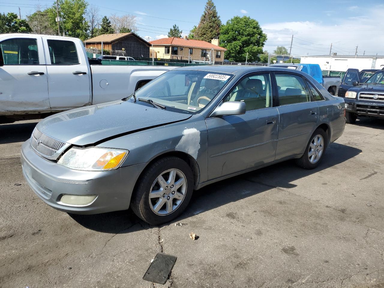 2002 Toyota Avalon Xl for Sale in Denver, CO - Minor Dent/Scratches