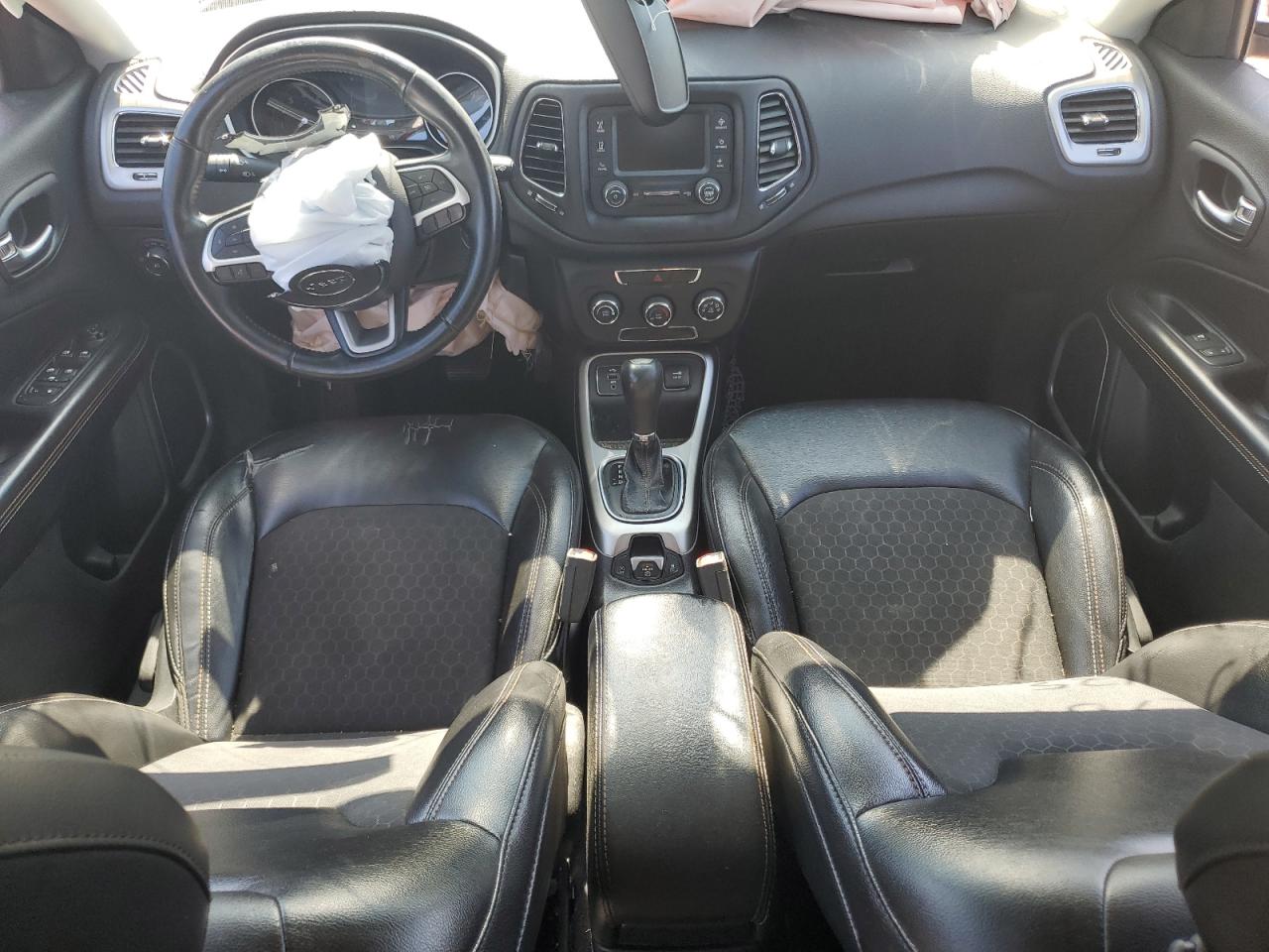 2018 Jeep Compass Latitude VIN: 3C4NJCBB0JT471380 Lot: 61726535