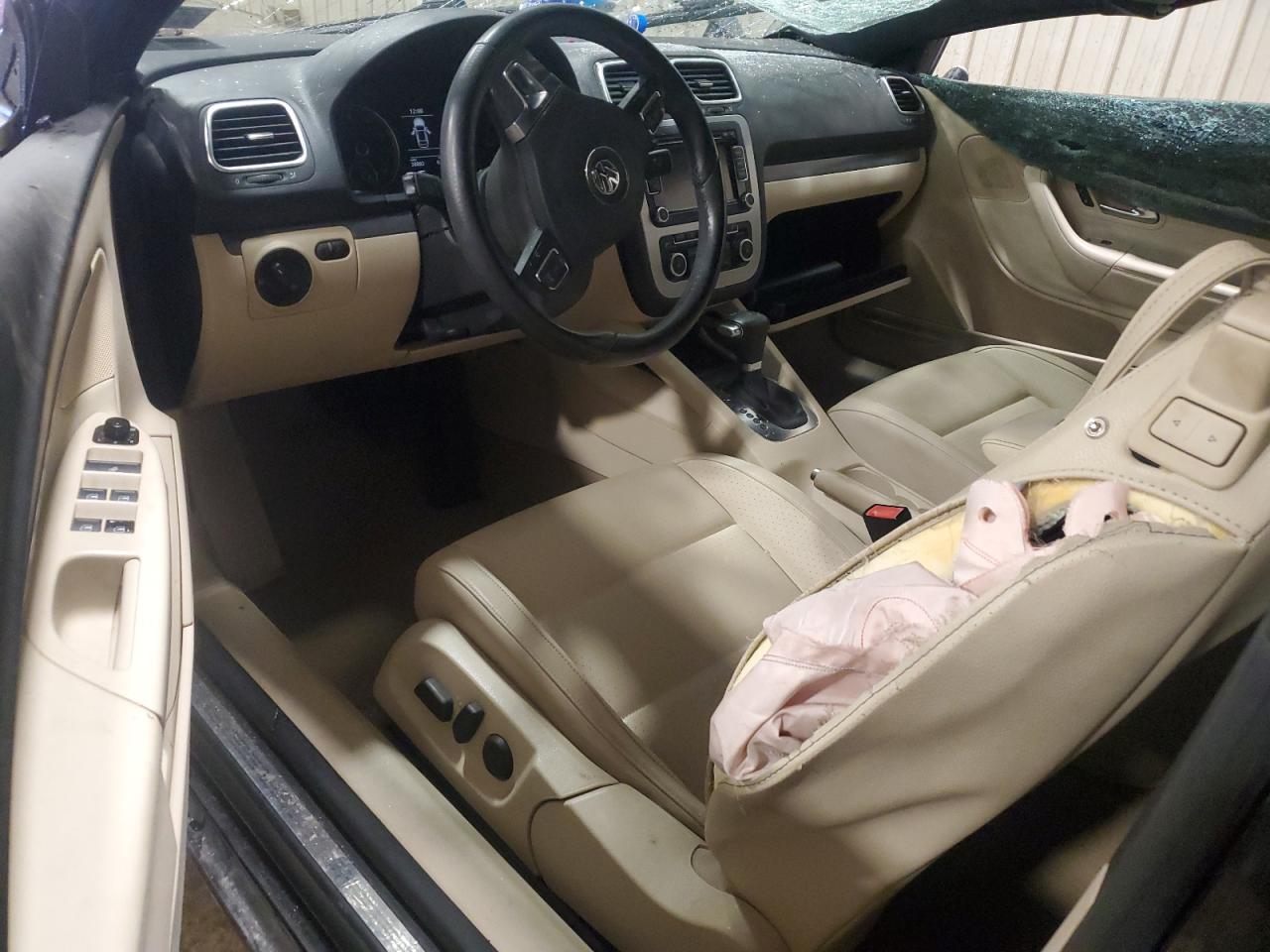 2011 Volkswagen Eos Komfort VIN: WVWBA7AH9BV000376 Lot: 62699415