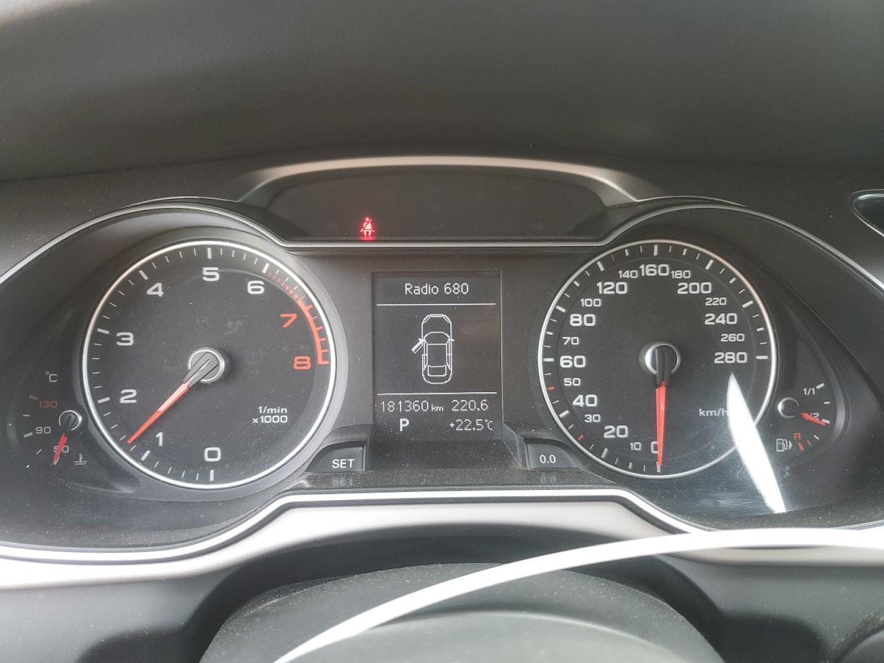 2014 Audi A4 Premium VIN: WAUBFCFL1EN001059 Lot: 61035785