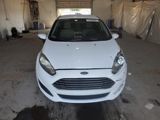 Sedans FORD FIESTA 2016 Biały