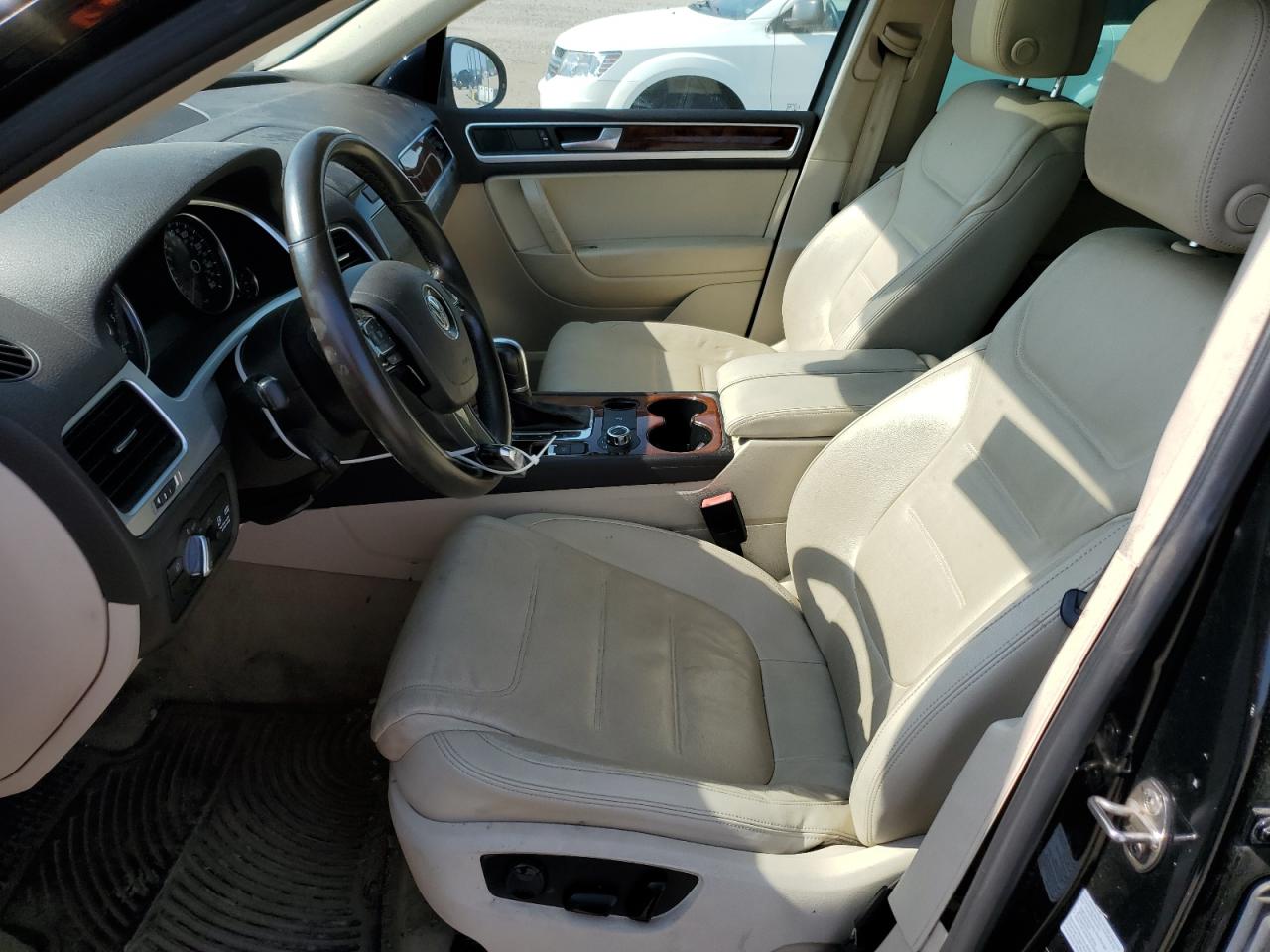 2013 Volkswagen Touareg V6 Tdi VIN: WVGEP9BP6DD001342 Lot: 60478305