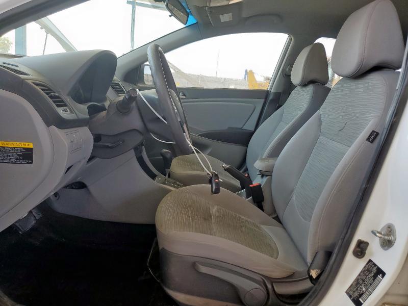  HYUNDAI ACCENT 2016 Белы