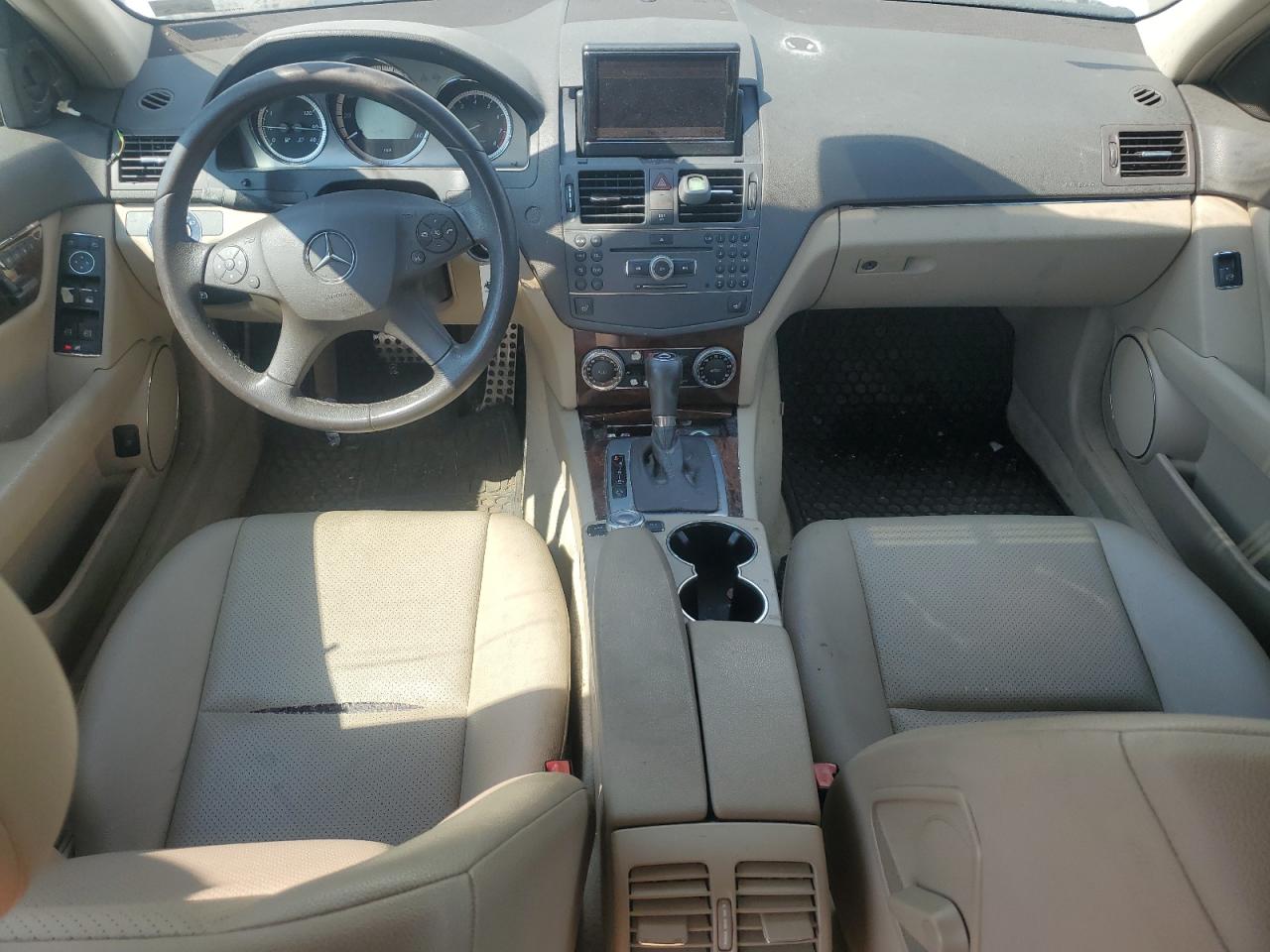 2010 Mercedes-Benz C 300 VIN: WDDGF5EBXAF422592 Lot: 62120285
