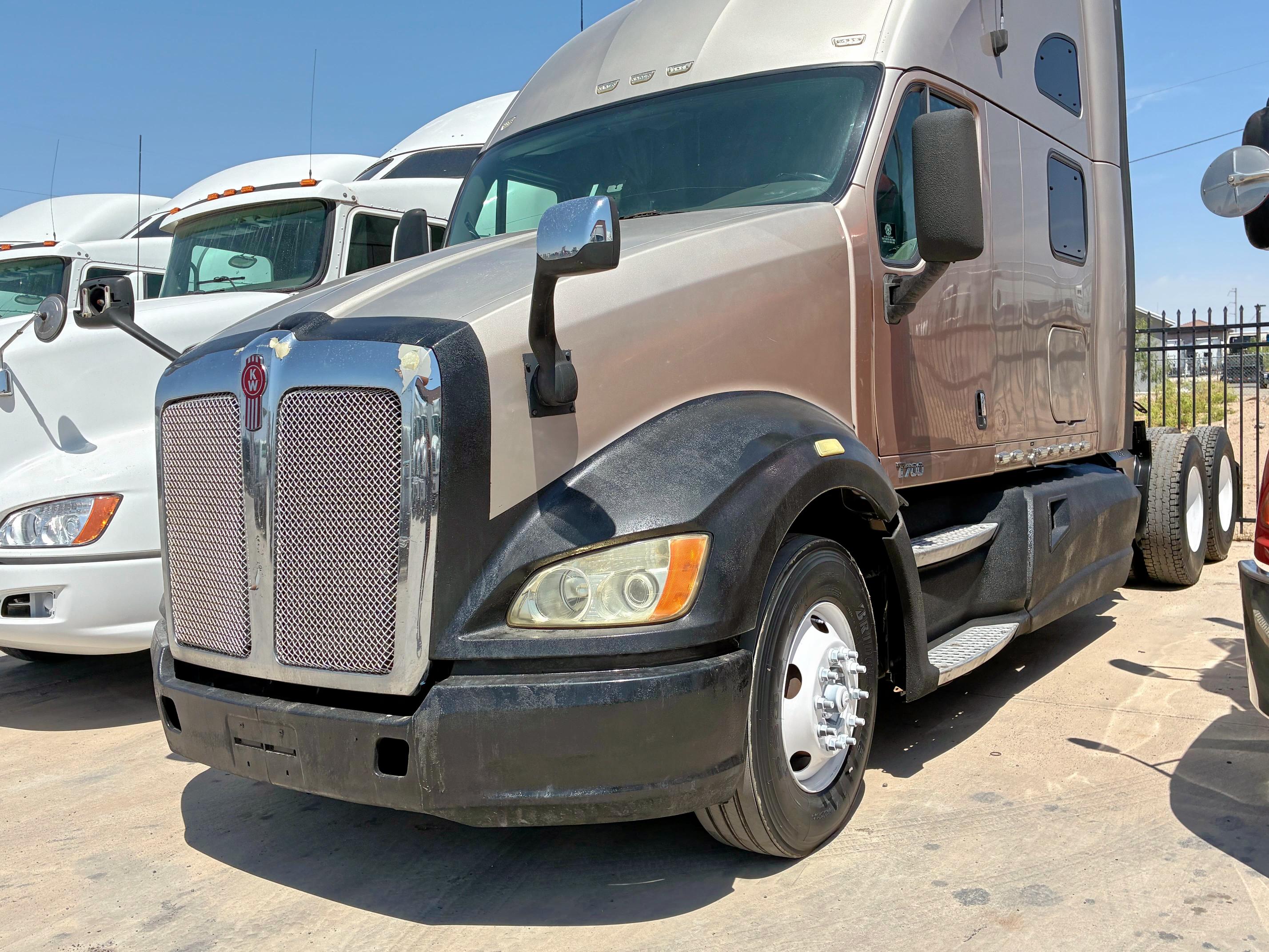 2012 KENWORTH CONSTRUCTION T700  