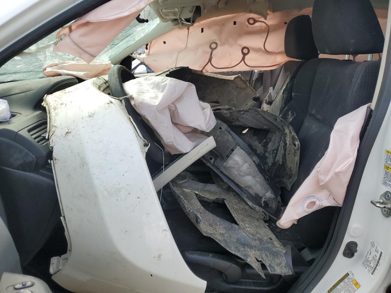 2014 Honda Cr-V Lx VIN: 2HKRM4H34EH134702 Lot: 61105365