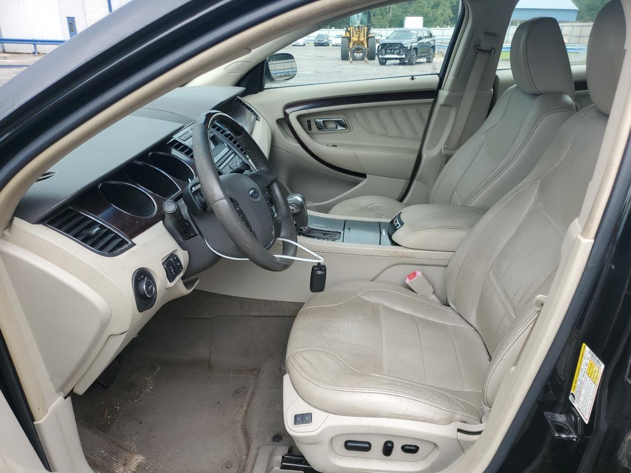 2010 Ford Taurus Limited VIN: 1FAHP2FW9AG162584 Lot: 61714235