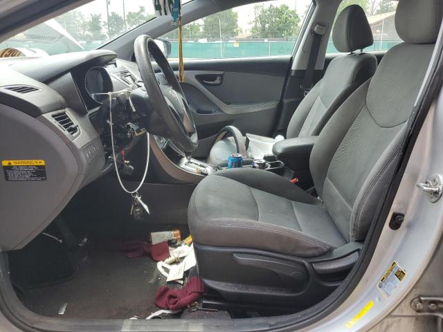 Sedans HYUNDAI ELANTRA 2012 Srebrny