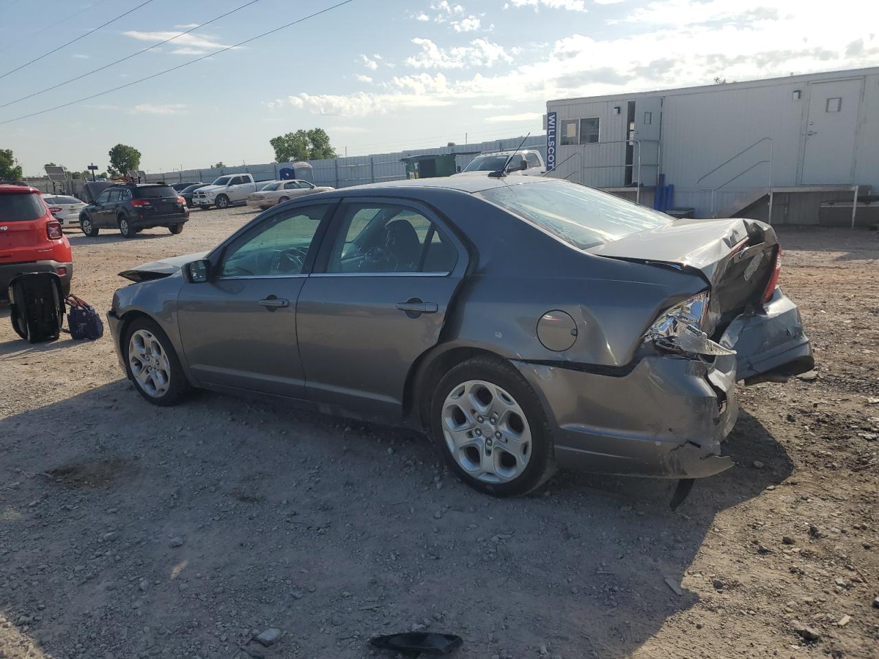 FORD FUSION 2010 VIN 3FAHP0HA5AR143528 photo 2