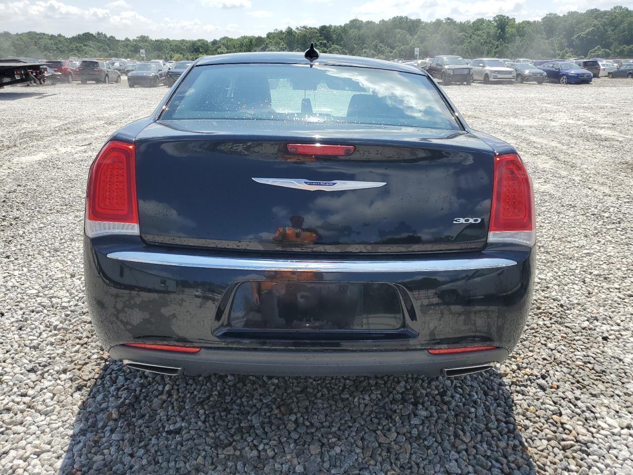 2019 Chrysler 300 Limited VIN: 2C3CCAEG1KH538855 Lot: 62732015