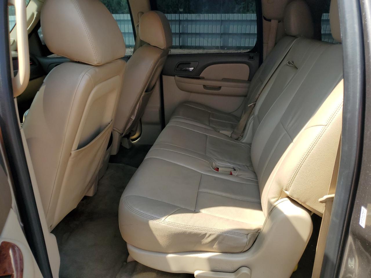 2014 Chevrolet Suburban C1500 Ls VIN: 1GNSCHE05ER240761 Lot: 61916395