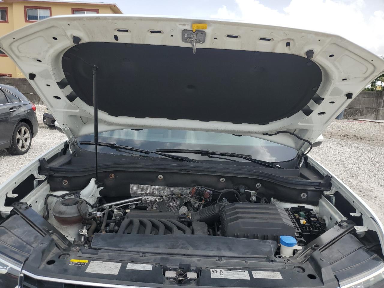 2018 Volkswagen Atlas Sel VIN: 1V2MR2CA1JC593521 Lot: 63039695