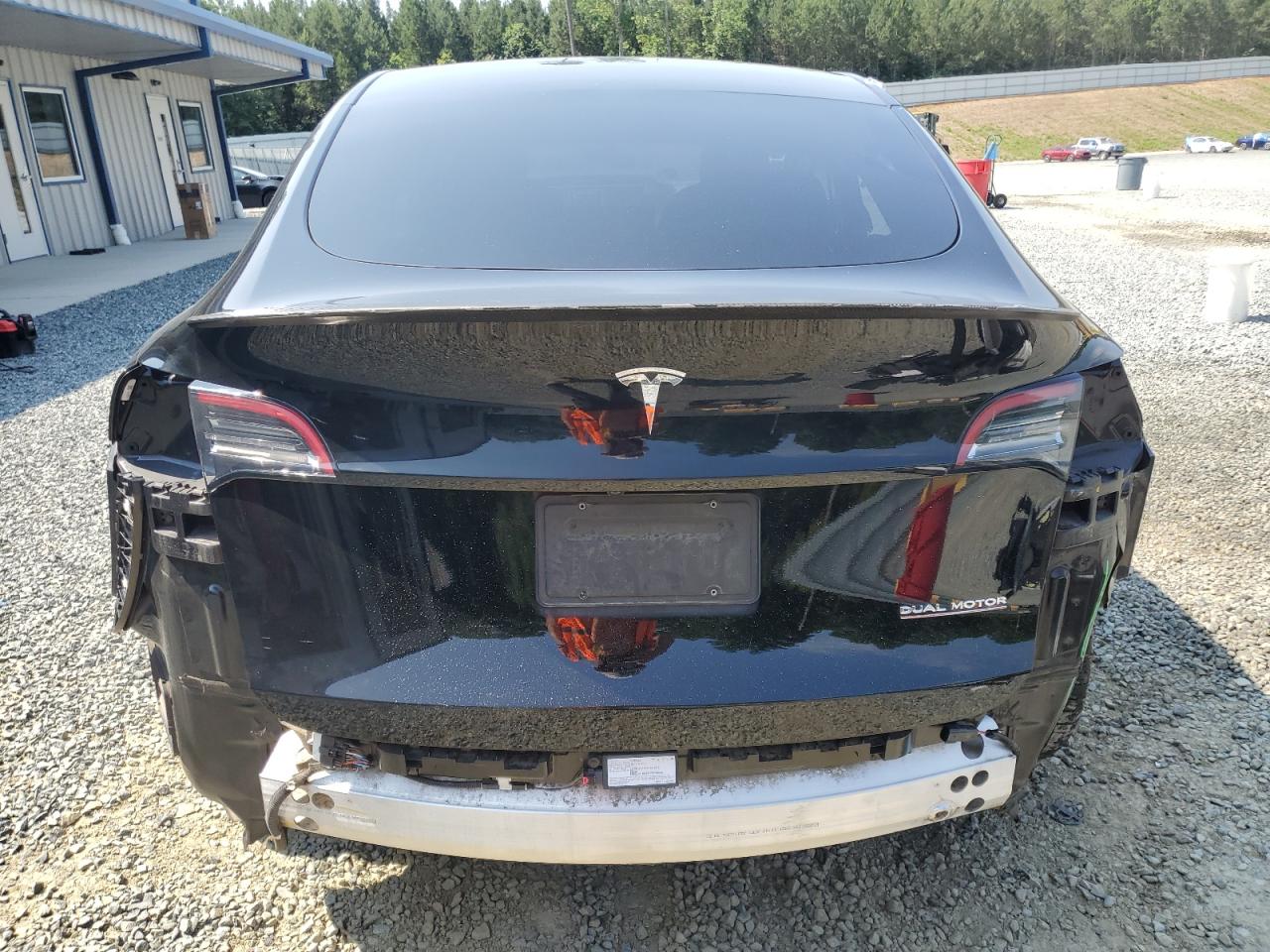 2022 Tesla Model Y VIN: 7SAYGDEF0NF322748 Lot: 59159845
