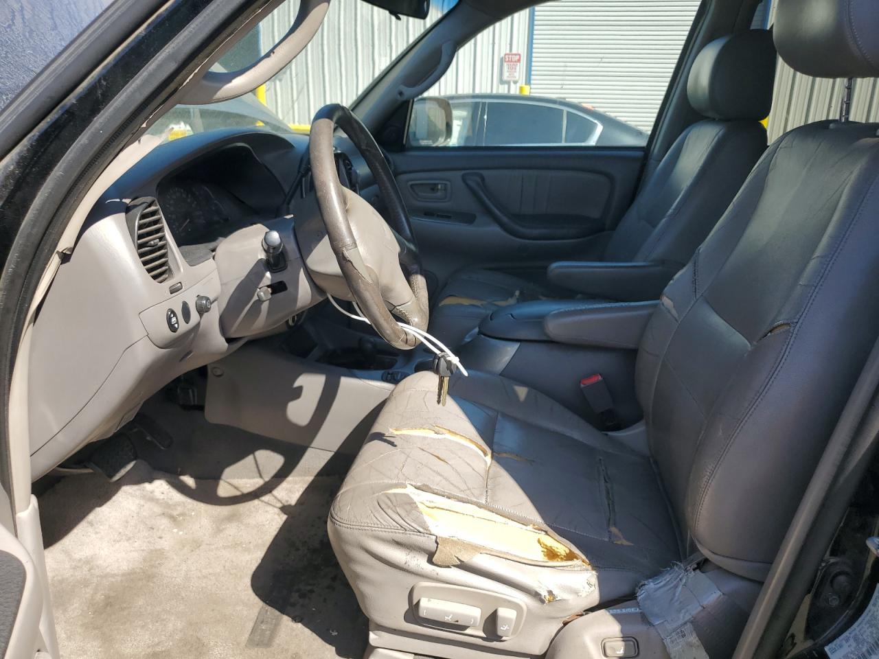 2001 Toyota Sequoia Limited VIN: 5TDBT48A41S029777 Lot: 62961795