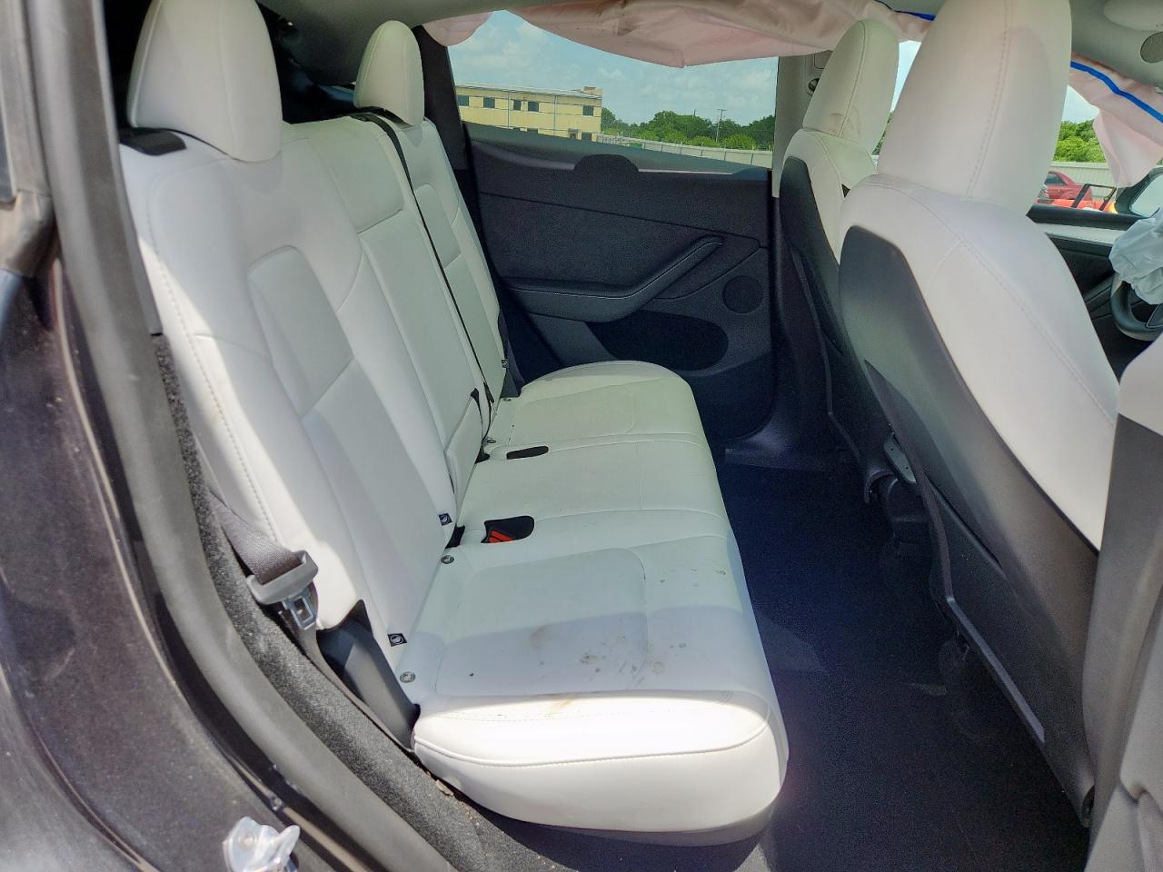 2024 Tesla Model Y VIN: 7SAYGDED6RA333920 Lot: 61830245