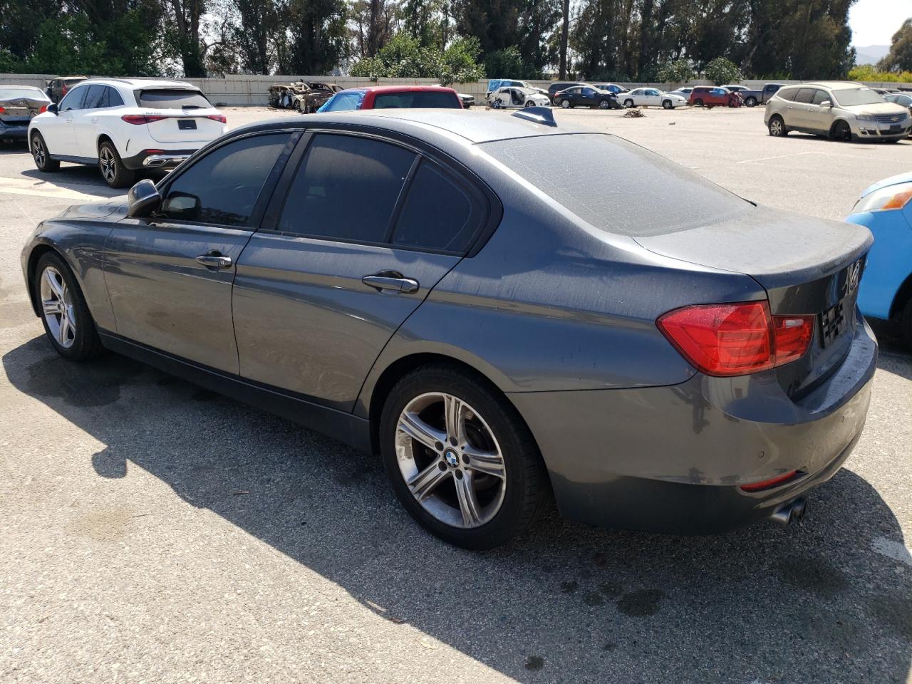 BMW 3 SERIES 2014 VIN WBA3C1C58EK115469 zdjęcie 2