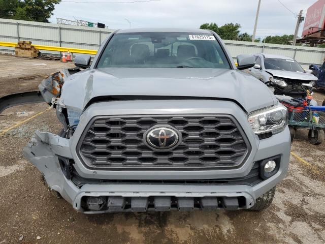  TOYOTA TACOMA 2020 Серый