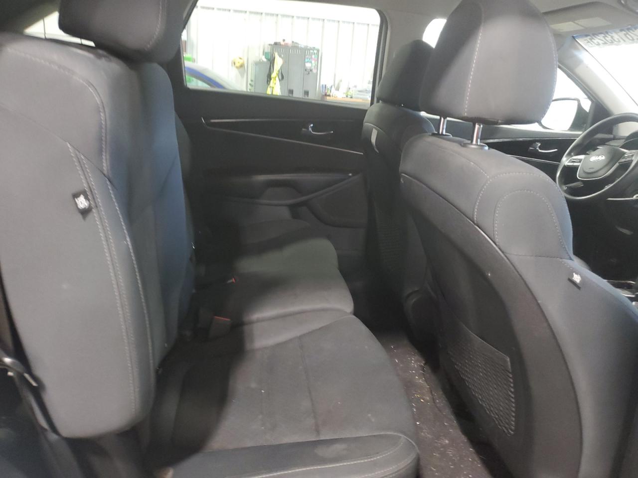 KIA SORENTO 2019 VIN 5XYPG4A31KG540349 photo 11