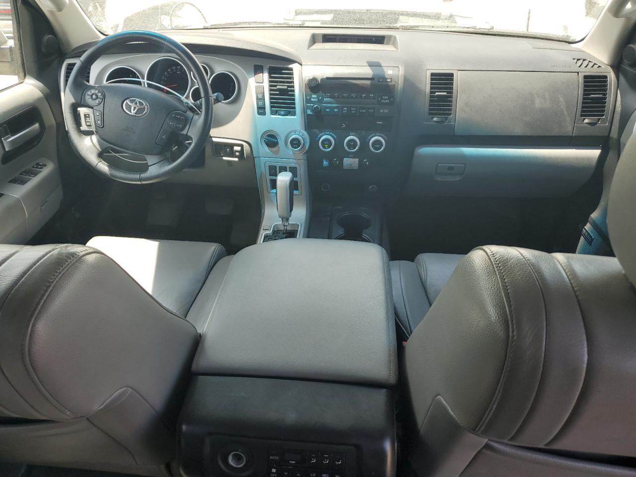 2008 Toyota Sequoia Limited VIN: 5TDBY68A48S003994 Lot: 62180535
