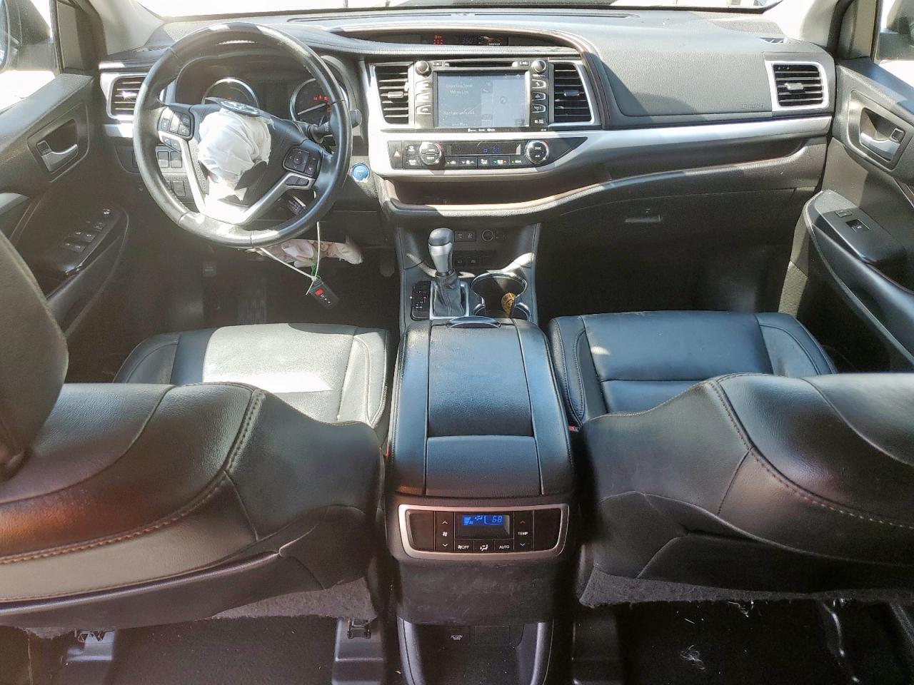 TOYOTA HIGHLANDER 2018 VIN 5TDJGRFH1JS045075 zdjęcie 8