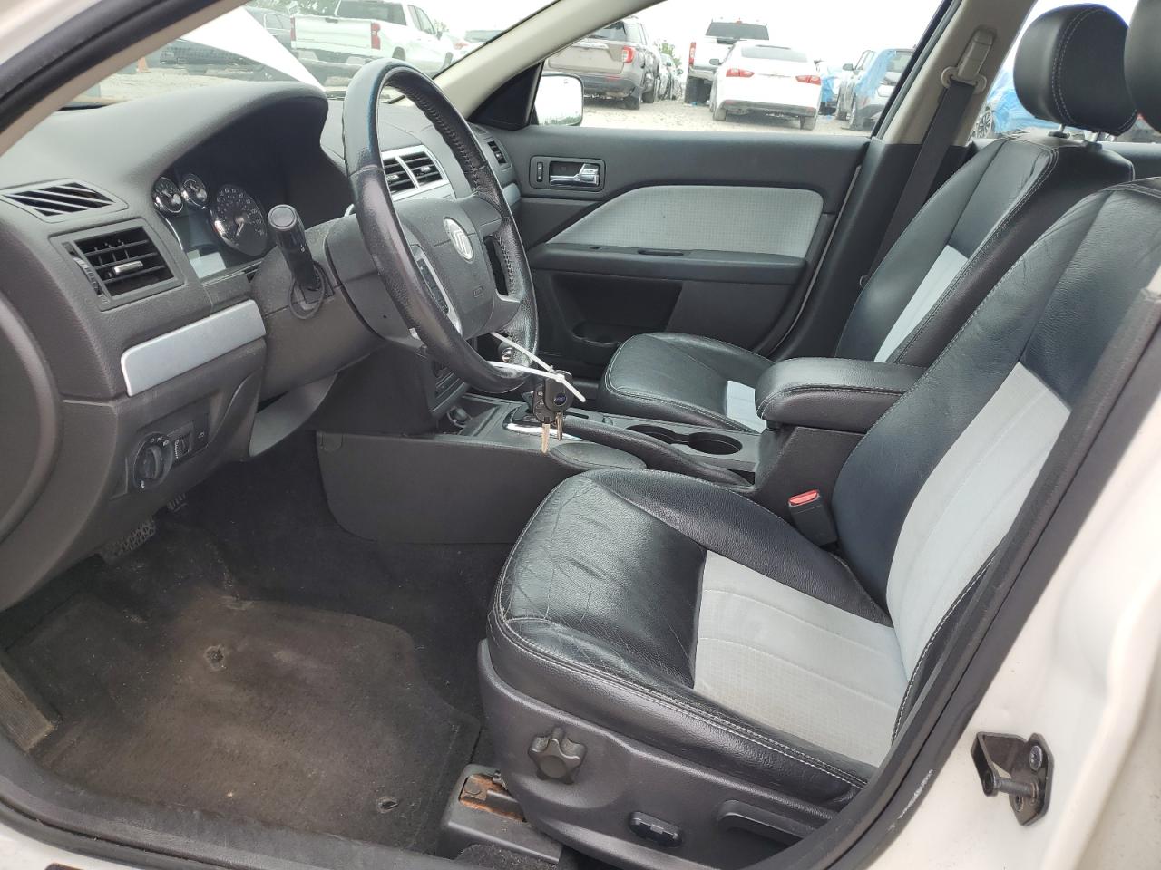 2008 Mercury Milan VIN: 3MEHM07Z68R617053 Lot: 61035435