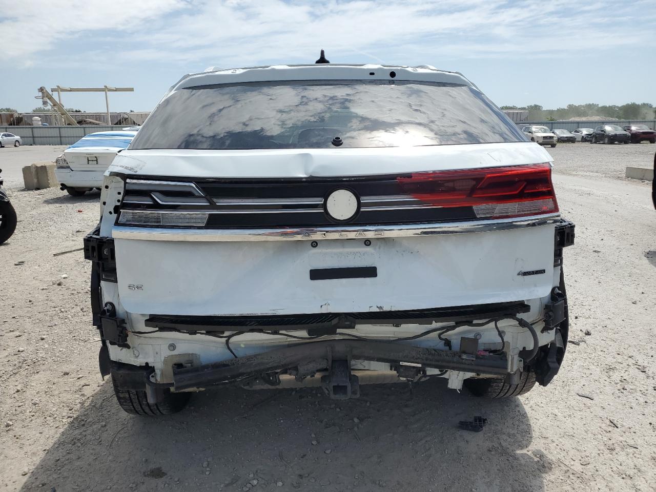 1v2ke2ca3rc230474 1V2KE2CA3RC230474 2024 Volkswagen Atlas Cross Sport Se
