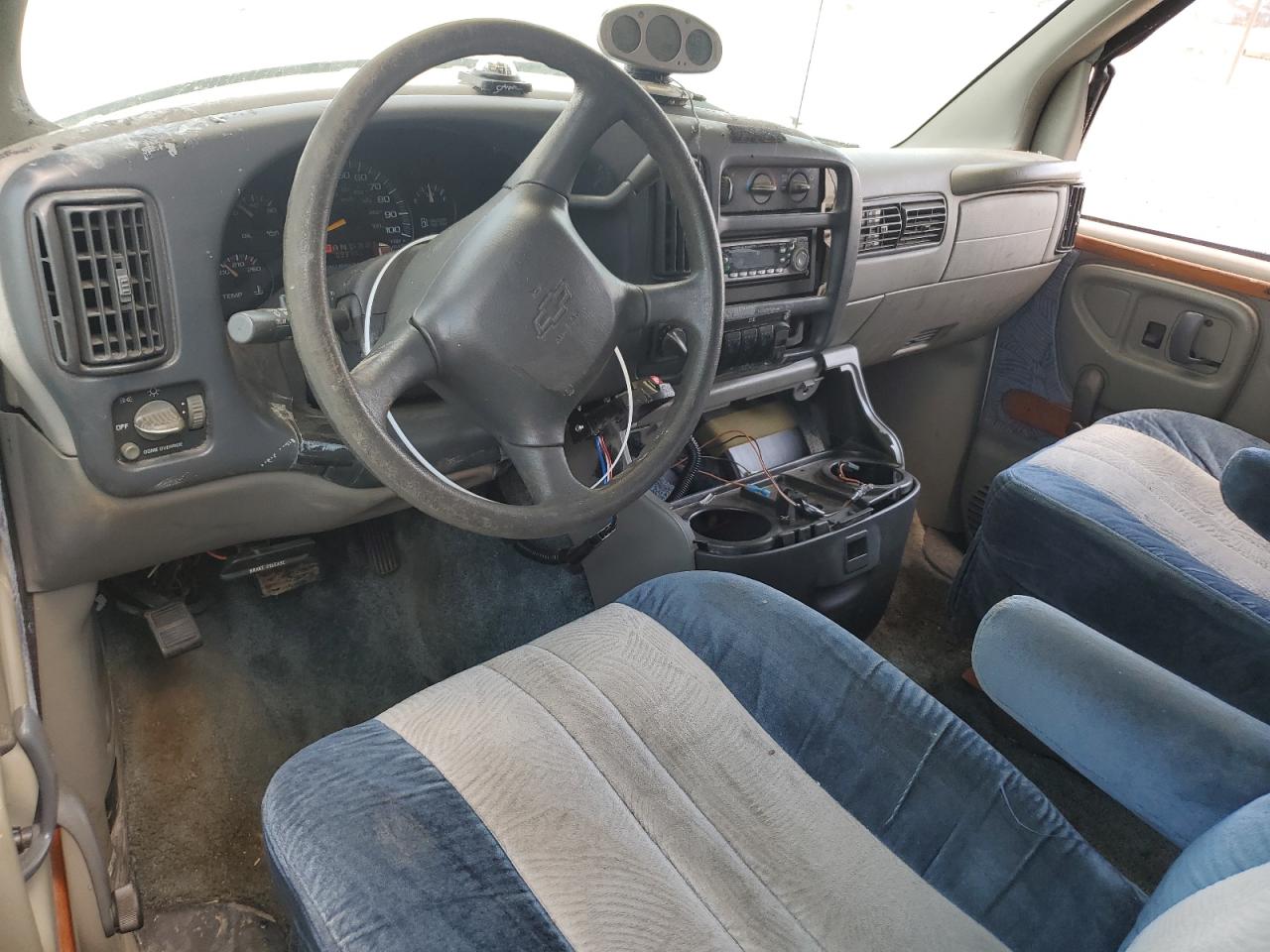 1999 Chevrolet Express G2500 VIN: 1GCGG29RXX1146529 Lot: 62112755