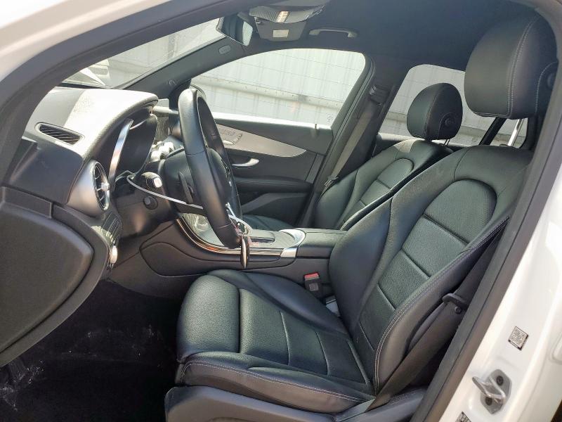  MERCEDES-BENZ GLC-CLASS 2022 Biały