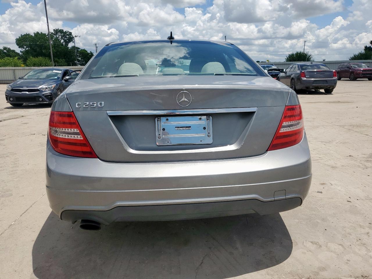 2012 Mercedes-Benz C 250 VIN: WDDGF4HB1CR196188 Lot: 62579975