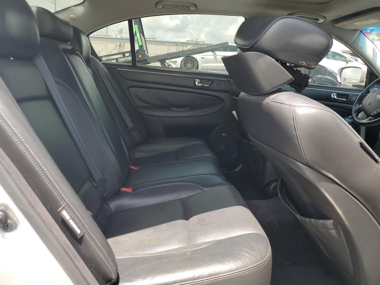 2010 Hyundai Genesis 3.8L VIN: KMHGC4DEXAU089908 Lot: 61399745