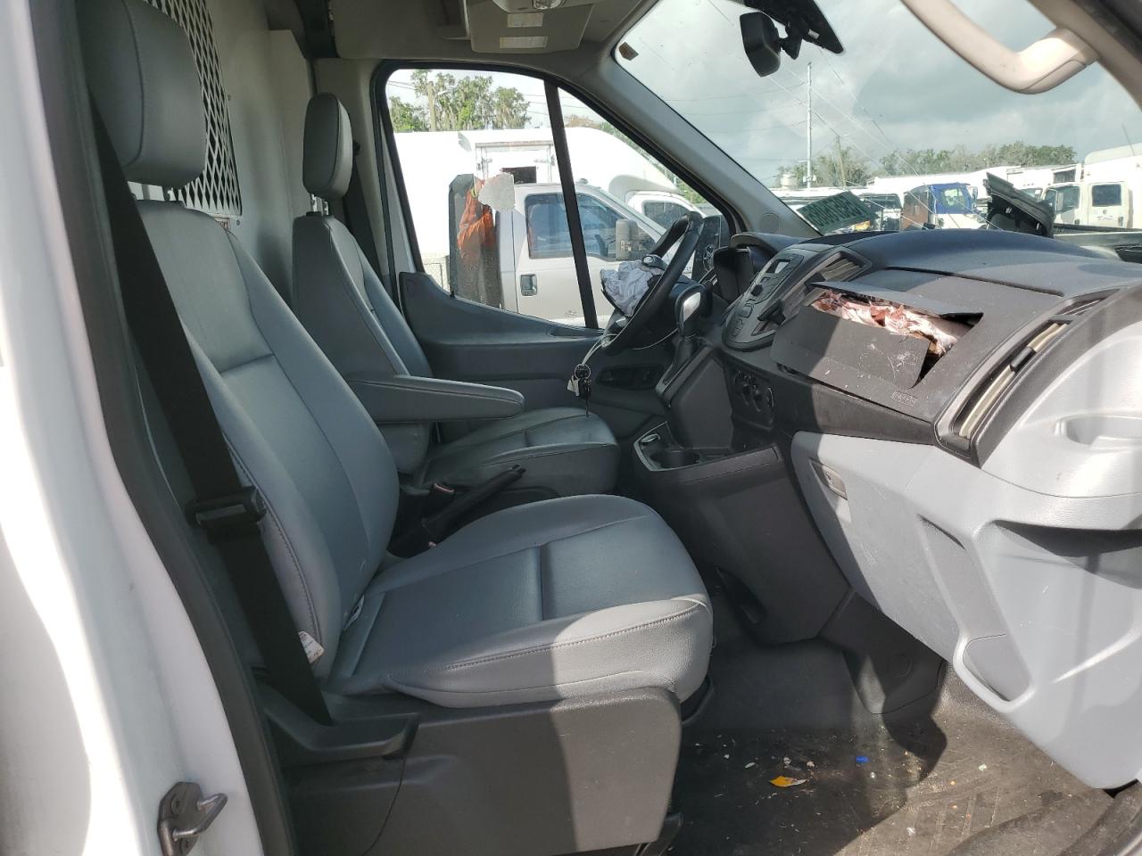 2019 Ford Transit T-250 VIN: 1FTYR2CM6KKA30257 Lot: 59576085