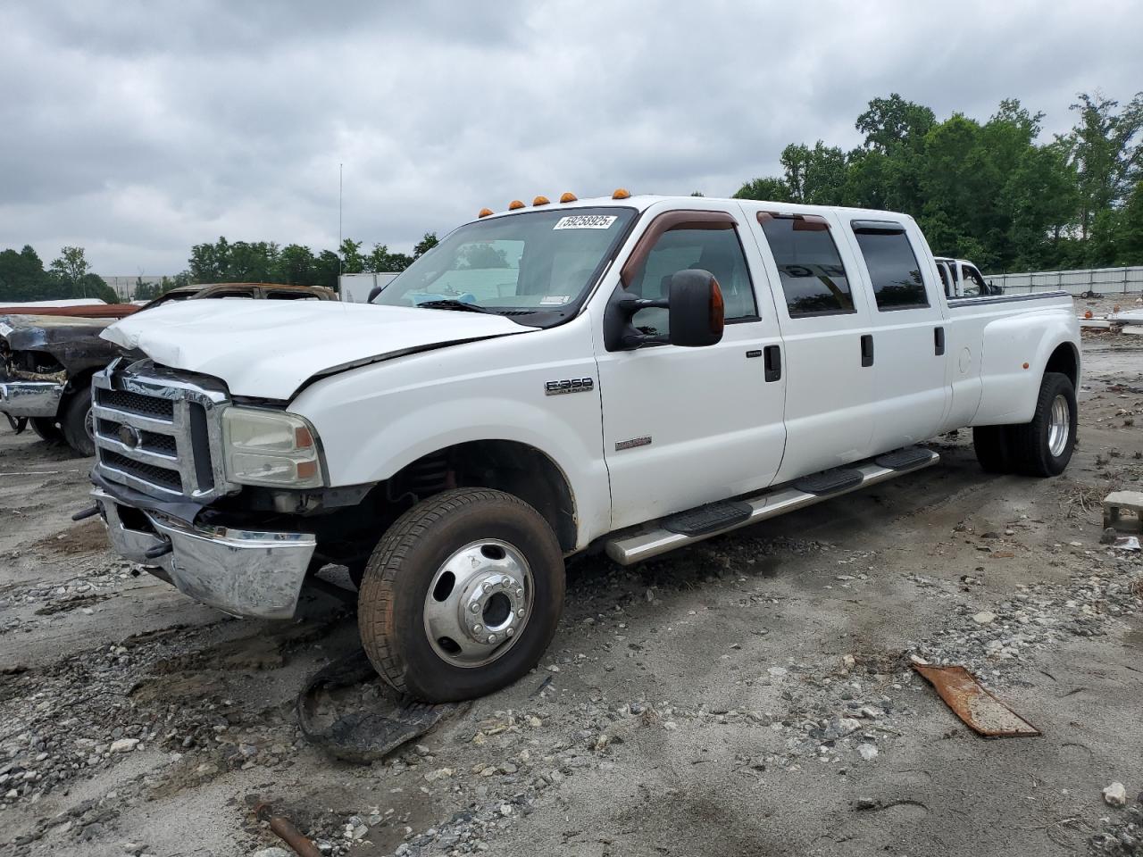 2005 Ford F350 Super Duty for Sale in Spartanburg, SC - Front End