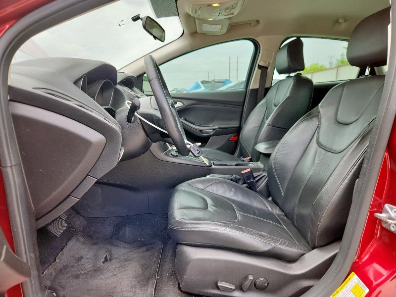  FORD FOCUS 2016 Czerwony