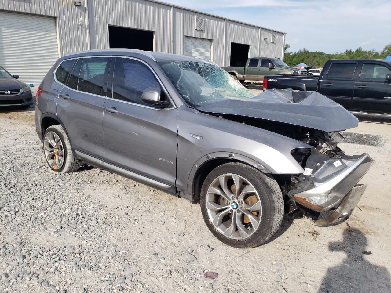BMW X3 2017 VIN 5UXWZ7C59H0U44777 фото 4