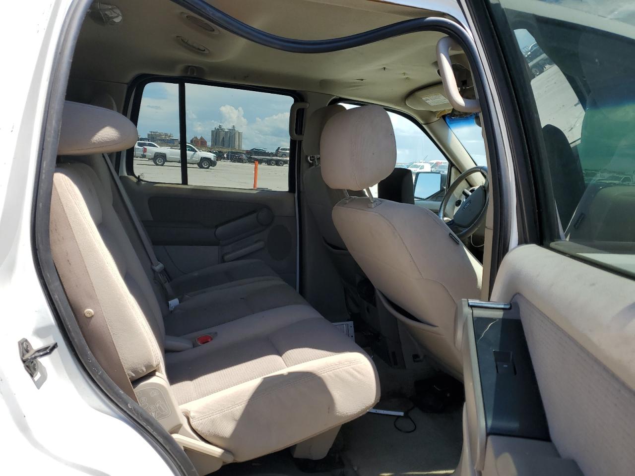 2006 Ford Explorer Xlt VIN: 1FMEU63E16UB53195 Lot: 62358065