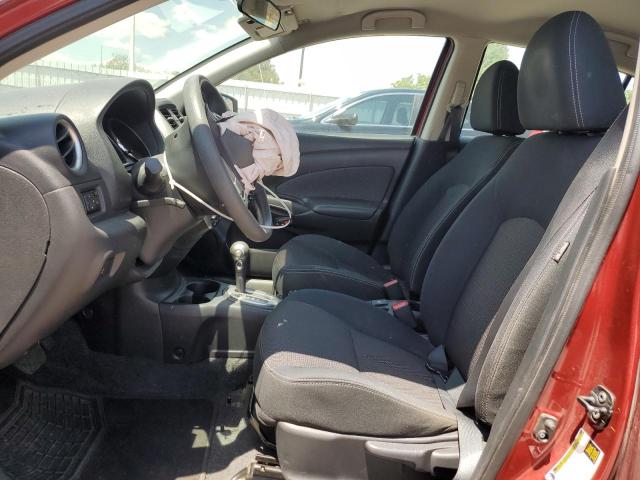  NISSAN VERSA 2016 Красный