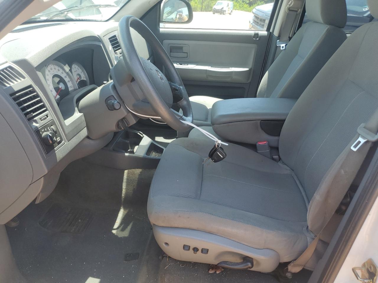 2006 Dodge Dakota Quad Slt VIN: 1D7HE48N26S526158 Lot: 61530615