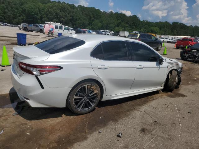  TOYOTA CAMRY 2019 Biały