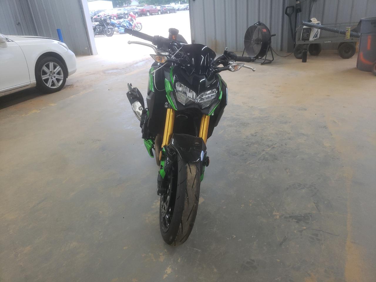 2024 Kawasaki Zr900 M black null gas ML5ZRDM19RDA72082 photo #3