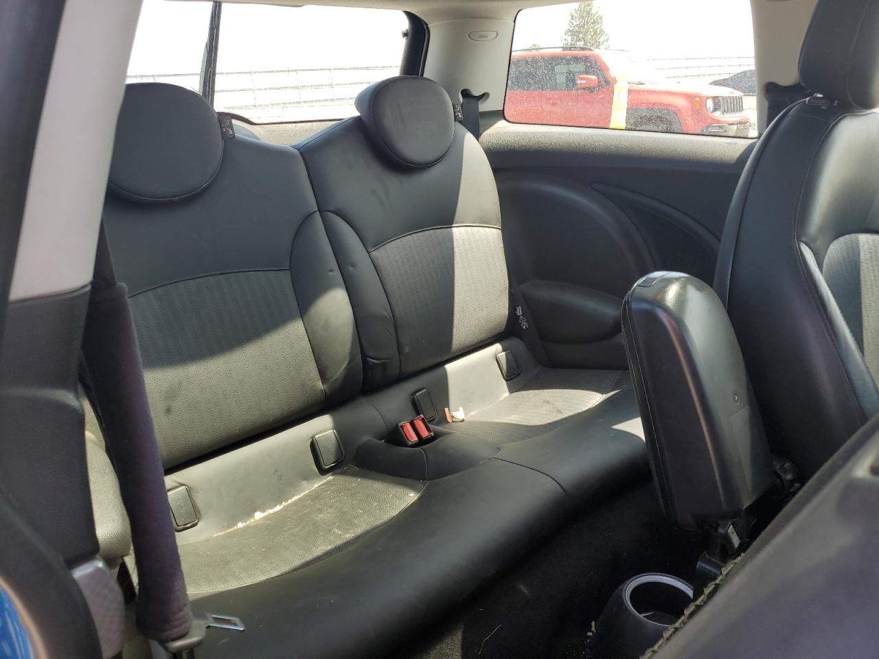 2007 Mini Cooper S VIN: WMWMF73567TL89464 Lot: 59597745