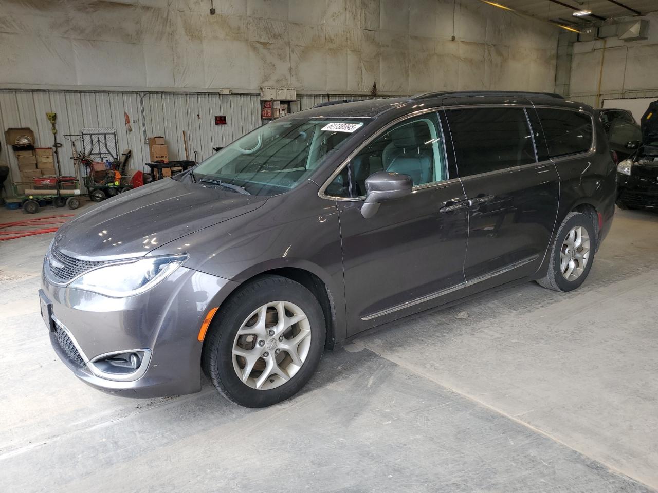CHRYSLER PACIFICA 2017 VIN 2C4RC1BG7HR534421