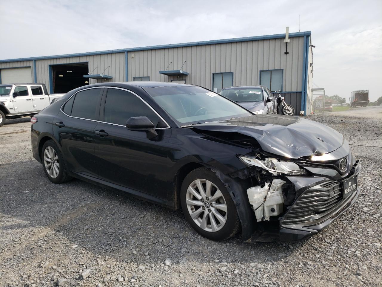 2018 Toyota Camry L VIN: 4T1B11HK6JU096109 Lot: 63012595