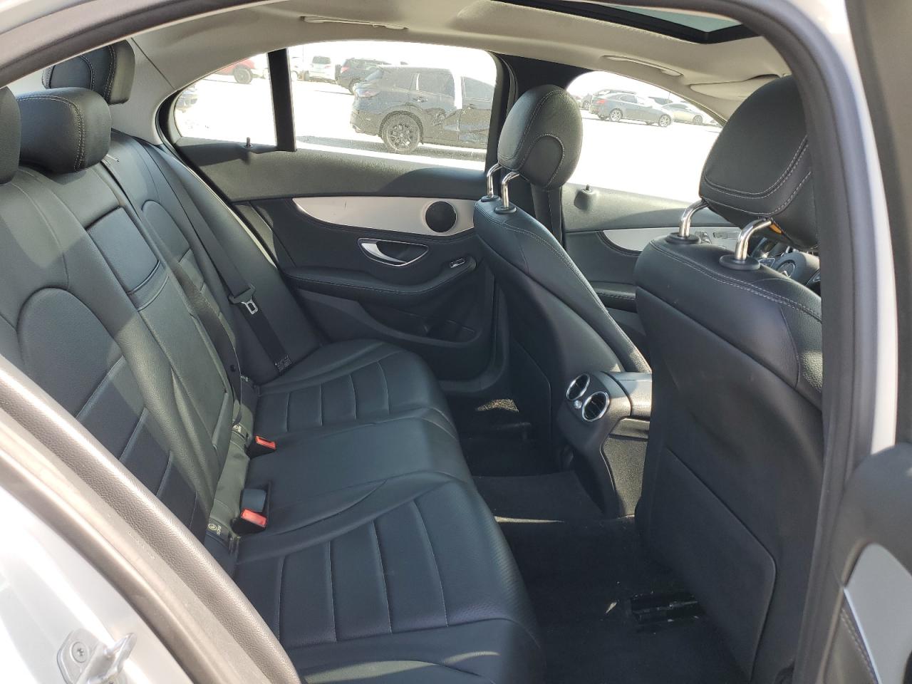 2016 Mercedes-Benz C 300 4Matic VIN: 55SWF4KB7GU099957 Lot: 58439645