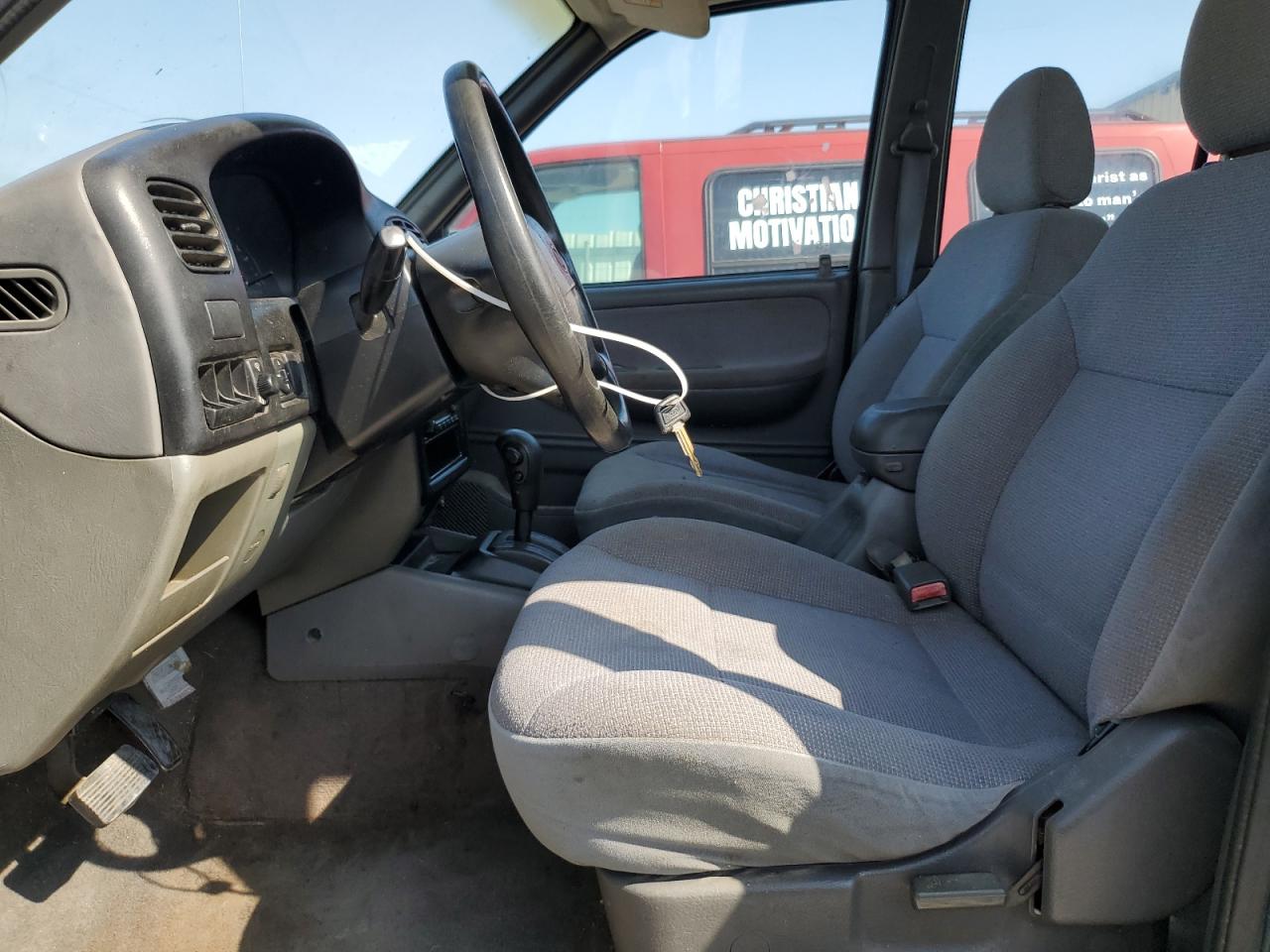 2000 Kia Sportage VIN: KNDJA7231Y5675677 Lot: 61031795