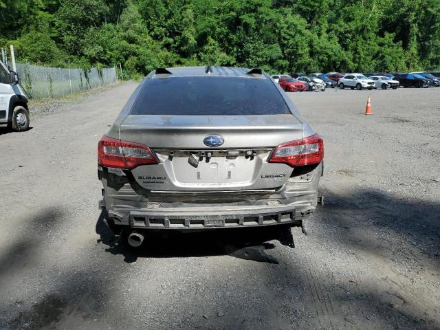 Sedans SUBARU LEGACY 2016 Srebrny